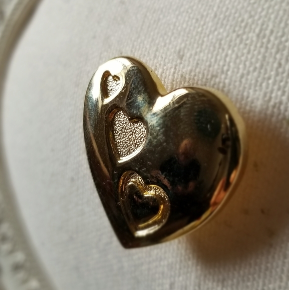 [THE VARIETY CLUB] Triple Heart Brooch - Picture 2 of 7